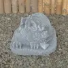 Artikelbild 5 des Artikels “Jaro -Liegender Drache auf Sockel, 30cm L | Steinguss “